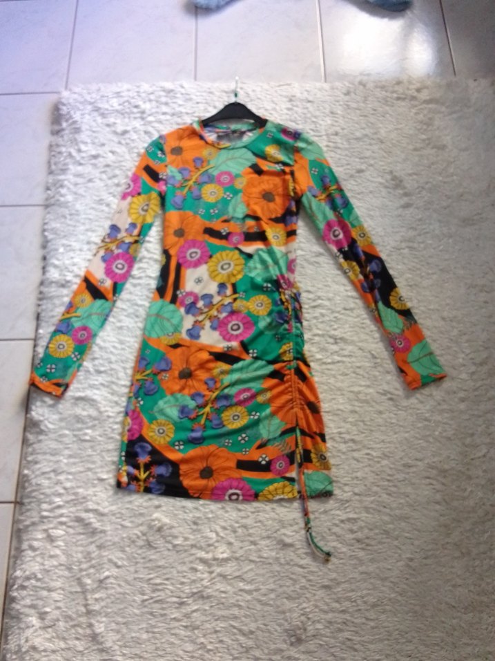 Çiçek Desenli Renkli Uzun Kollu Mini Elbise - Görsel 4