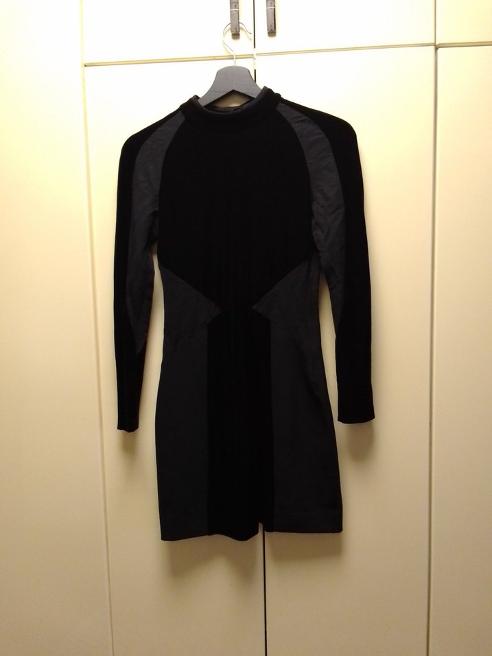 Siyah Uzun Kollu Gotik Kadın Elbise - Görsel 2