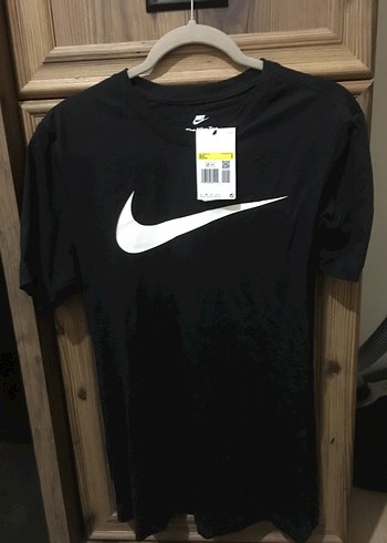 s Beden siyah Renk Nike Siyah Kısa Kollu Erkek Tişört