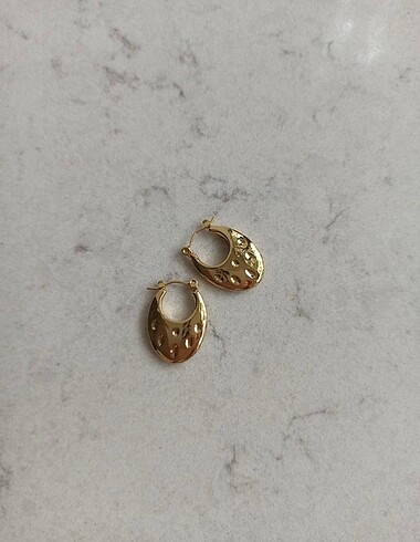 Çelik Gold Çilek Desenli Küpe
