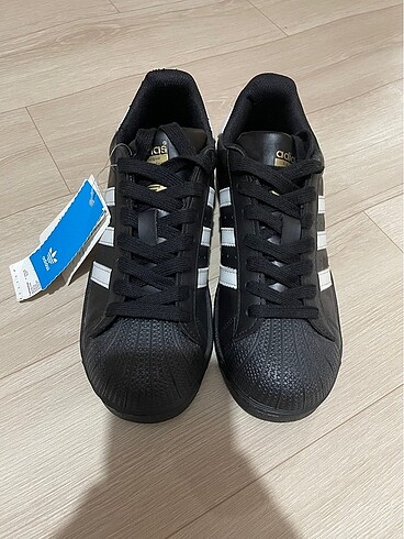 Superstar