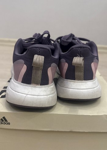 36 Beden Adidas marka Kadın Spor Ayakkabı