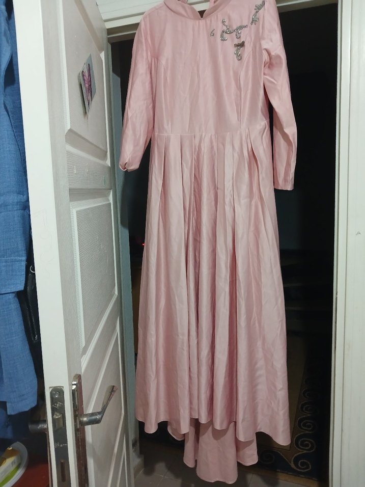 Uzun Kollu Kadın Abiye 44 46 bedene uygundur - Görsel 2