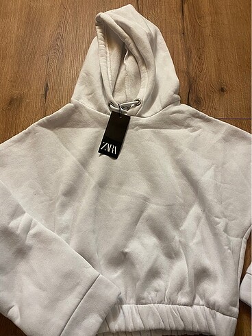 ZARA SWEATSHİRT