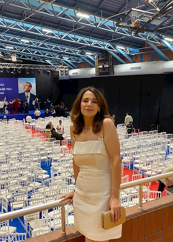 Beyaz Straplez Midi Mezuniyet Elbisesi - Görsel 4