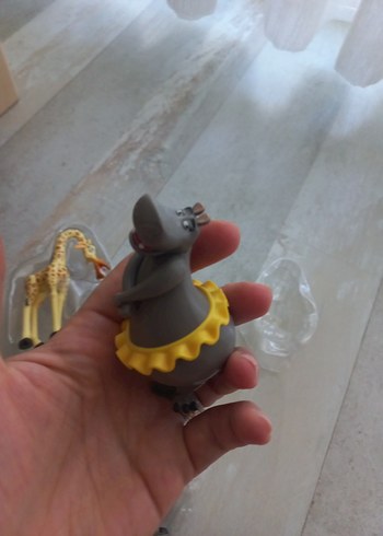 Madagaskar Gloria ve Melman