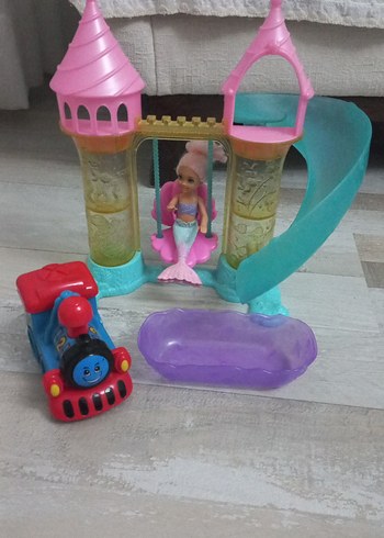 Pembe Deniz Kalesi ve Oyuncak Tren Seti