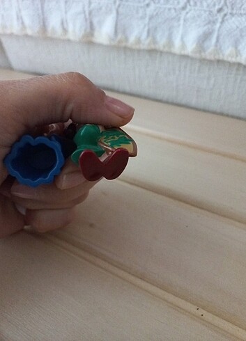 Beden Renk Kinder Eglenceli Şato Figurler