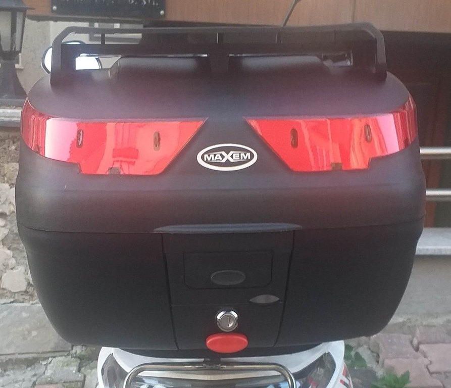 Kilitli Motosiklet Çantası - Görsel 2