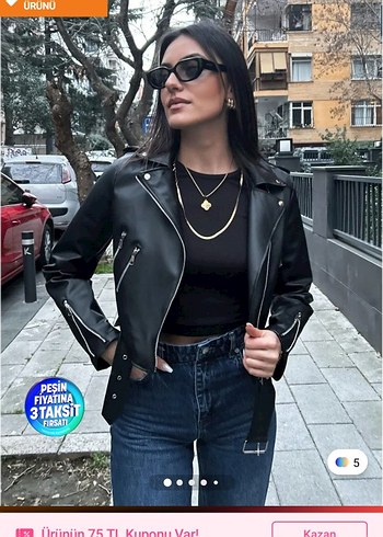 Zincir Detaylı Siyah Deri Kadın Ceket