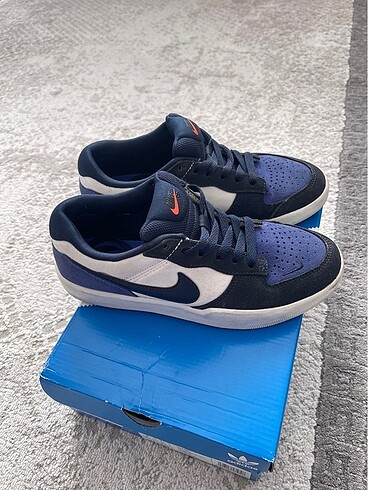 Nike sb force 58