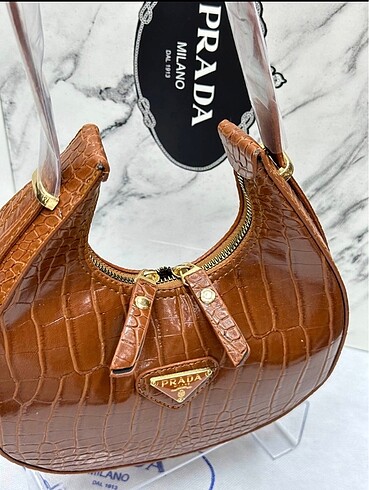 Prada Prada çanta
