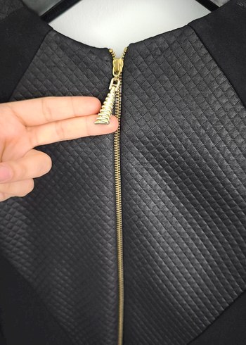 V Yaka Siyah Midi Ofis Elbisesi - Görsel 6