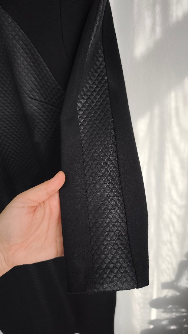 V Yaka Siyah Midi Ofis Elbisesi - Görsel 3