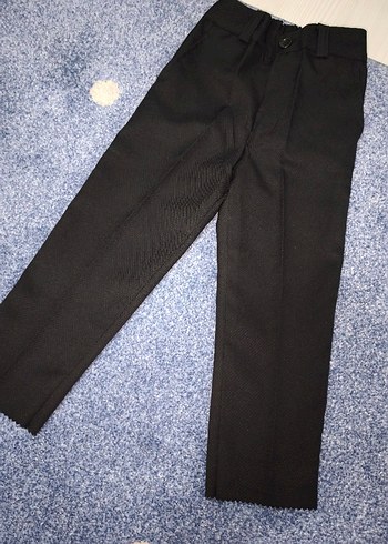 Çocuklar için Beyaz Gömlek ve Siyah Yelek Takım - Görsel 9