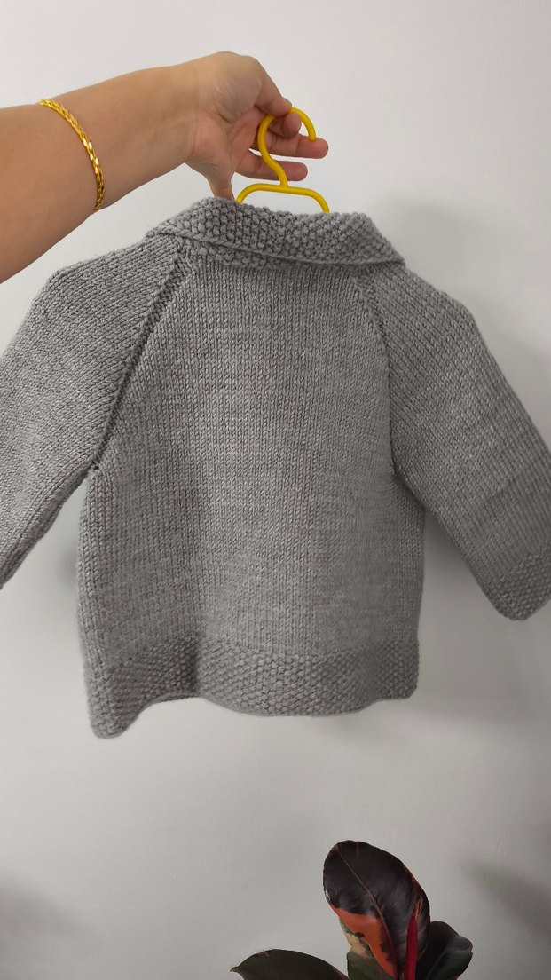 Erkek Çocuk Gri Düğmeli Triko Hırka - Görsel 4