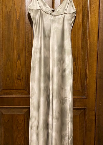 BERSHKA Saten Uzun Bağlamalı Elbise - Görsel 3