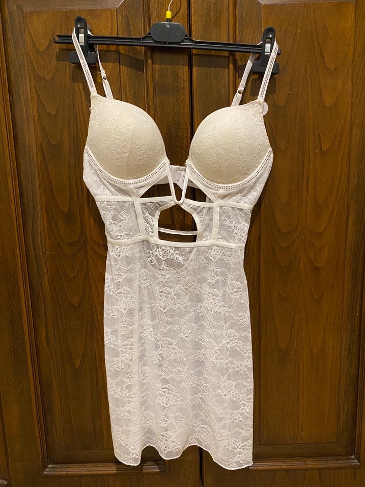 PENTİ Kırık Beyaz Dantel Detaylı Gecelik - Görsel 2