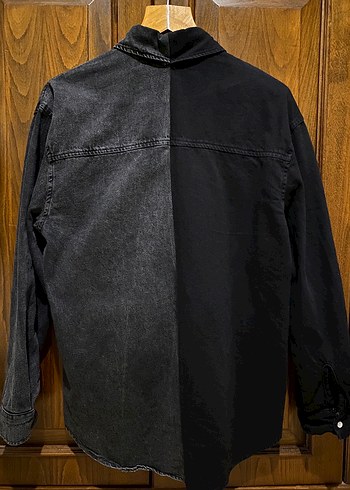 Kadın Siyah Renk Bloklu Düğmeli Denim Ceket Gömlek - Görsel 2