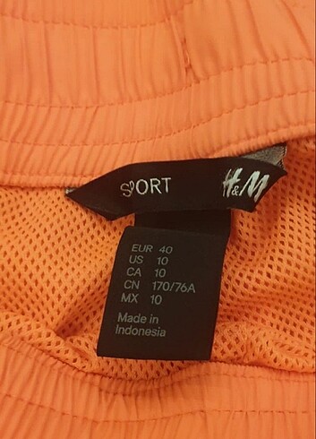 m Beden turuncu Renk H&M kısa,turuncu şort
