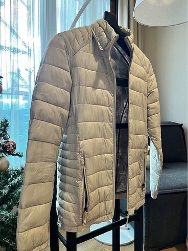 Bershka Erkek Bej Şişme Mont