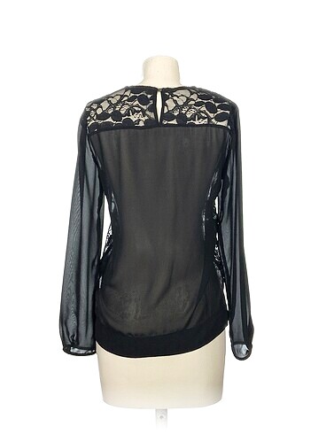 38 Beden Esprit Bluz %70 İndirimli.