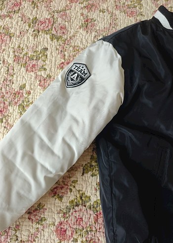 Erkek Çocuk Siyah Fermuarlı Mont - Görsel 6