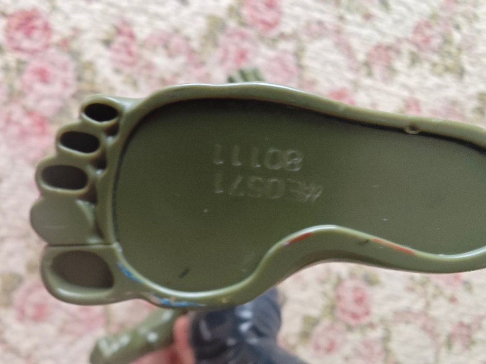 Koyu Haki Renkli Hulk Aksiyon Figürü - Görsel 4