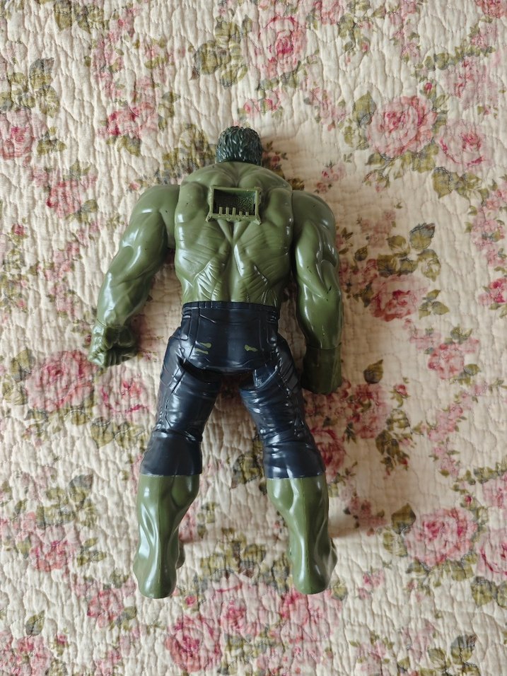 Koyu Haki Renkli Hulk Aksiyon Figürü - Görsel 2