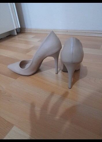 38 Beden Stiletto 
