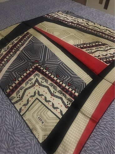 İpek eşarp - Görsel 2