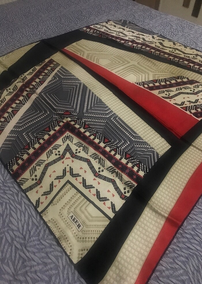 İpek eşarp - Görsel 2