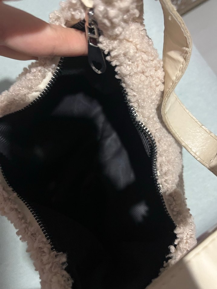 Bej Kadın Kışlık Kemerli El Çantası - Görsel 3