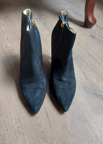 Siyah Süet Stiletto Topuklu Kadın Bot - Görsel 2