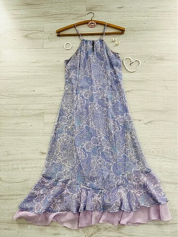 Halter yaka elbise