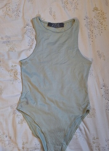 su yesili body