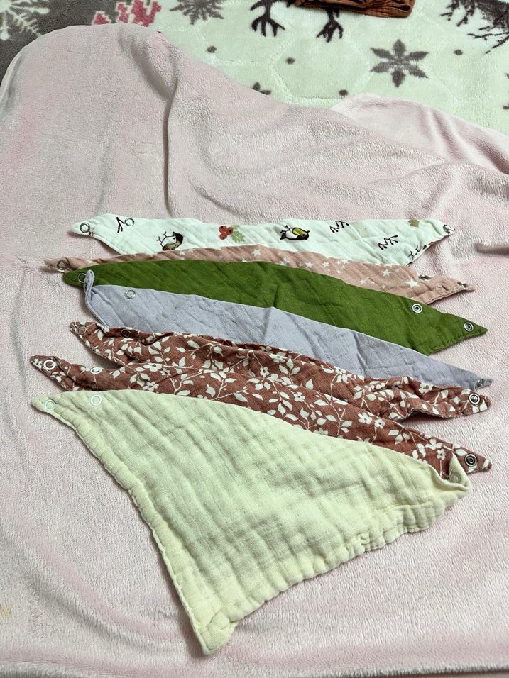 Nakışlı Çok Renkli Bebek Önlük Seti - Görsel 2