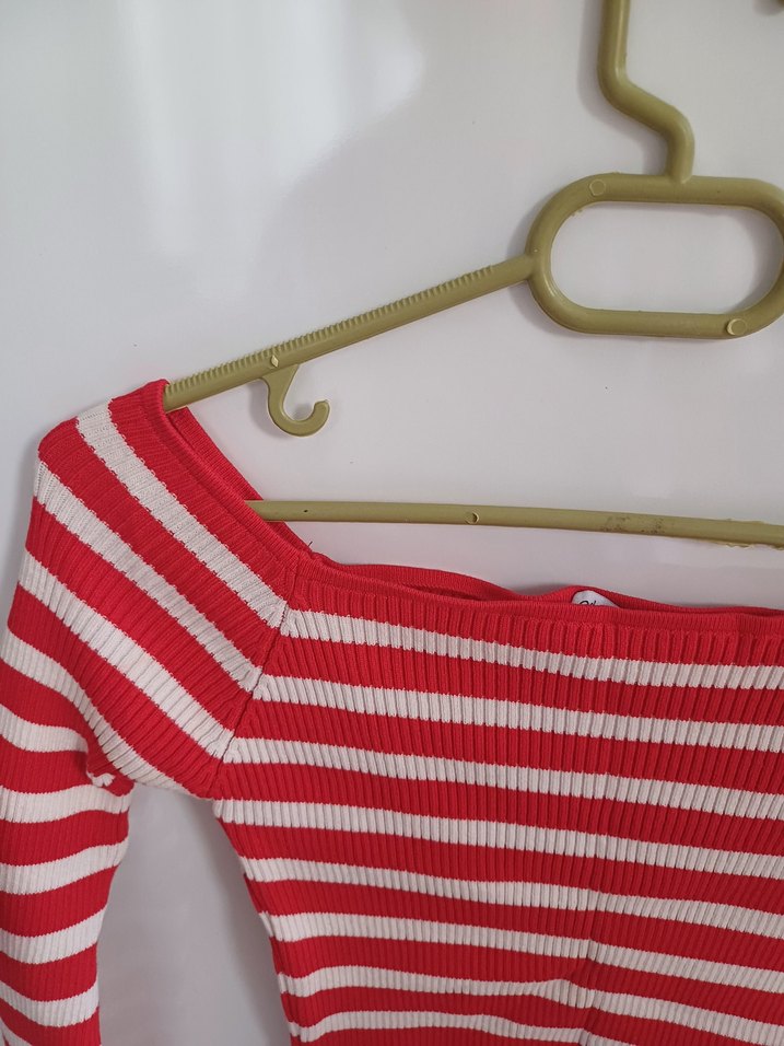 Çizgili Kırmızı Triko Mini Bluz - Görsel 4