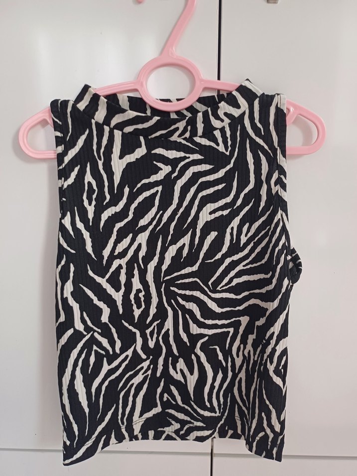 Zebra Desenli Kolsuz Mini Crop Top - Görsel 2