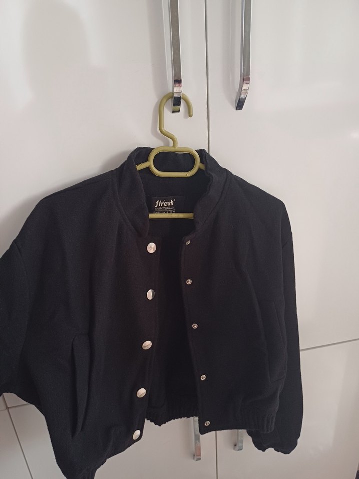 Düğmeli Siyah Kadın Ceket - Görsel 4