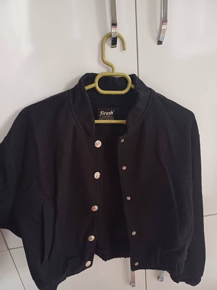 Düğmeli Siyah Kadın Ceket - Görsel 2