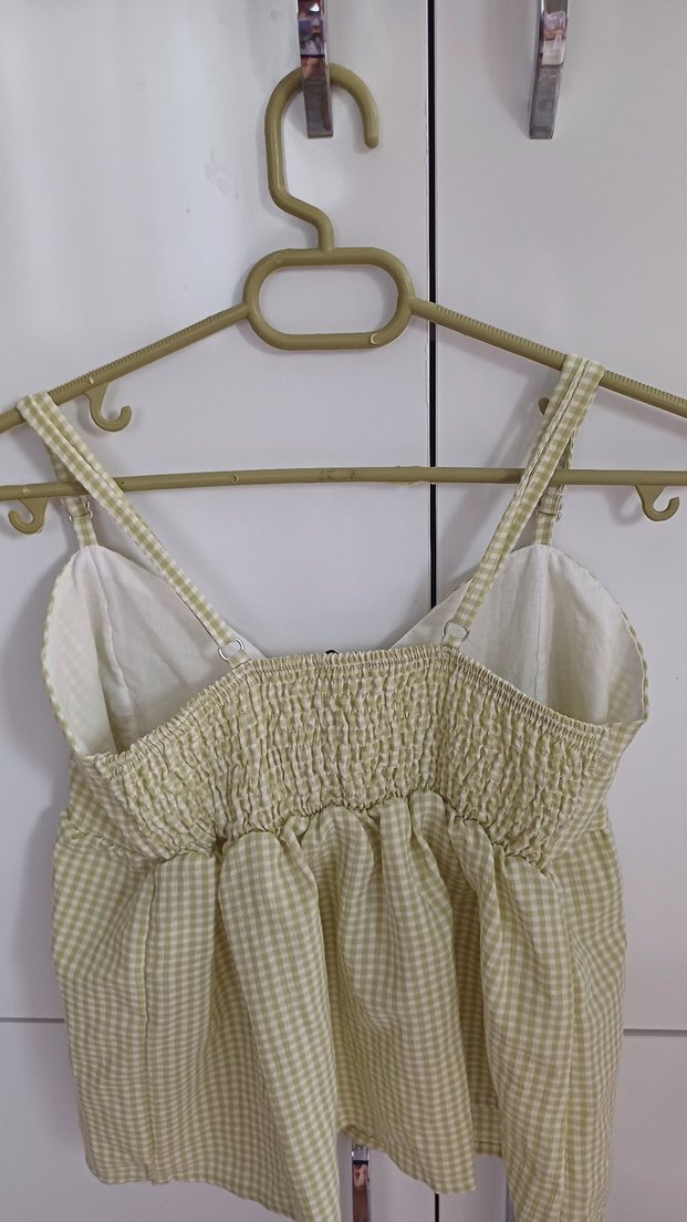 Sarı Kareli Askılı V Yaka Bluz - Görsel 4