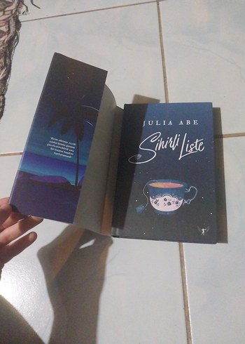 Beden Julie Abe - Sihirli Liste