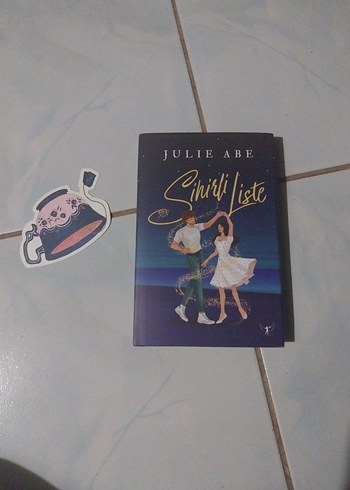Julie Abe - Sihirli Liste