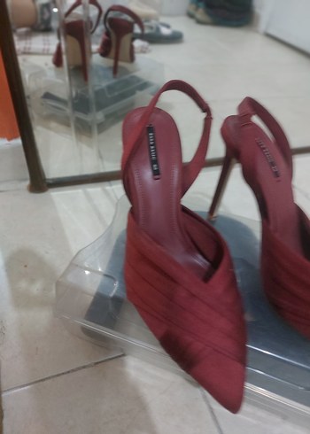 Kırmızı Süet Pliseli Stiletto Topuklu Kadın Ayakkabı - Görsel 2