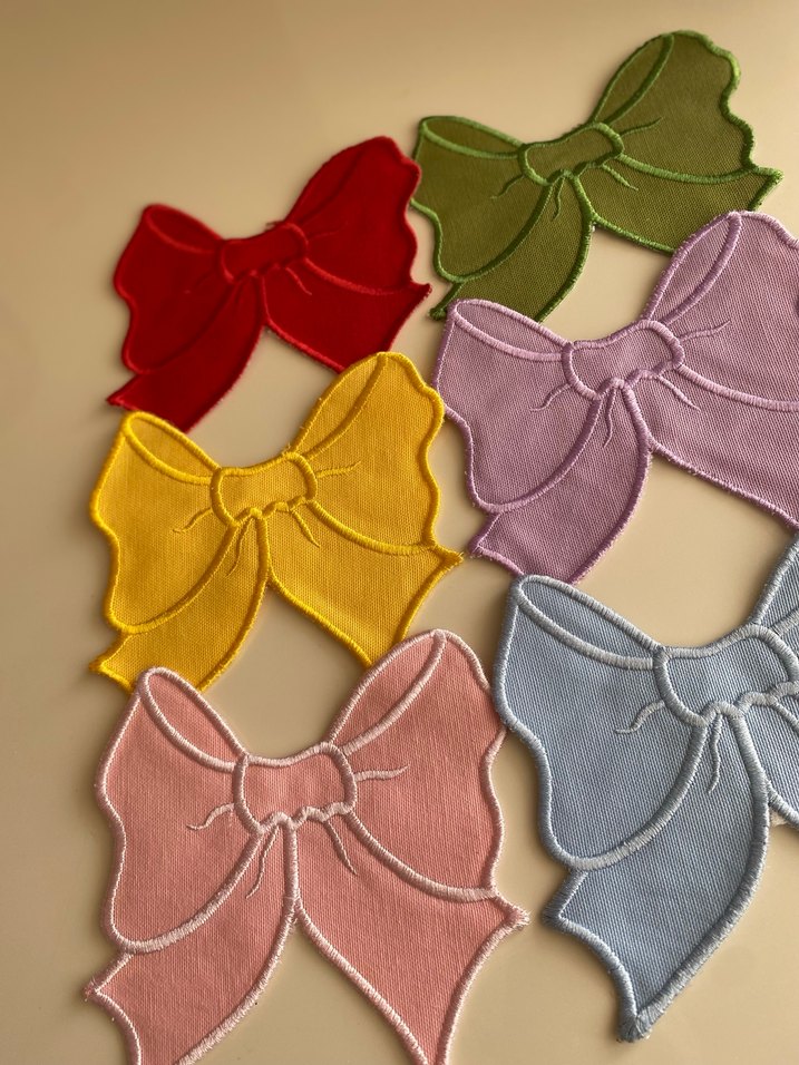 Renkli fiyonk sunum peçetesi - Görsel 5