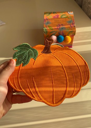 Nakışlı Turuncu Balkabağı sunum peçete - Görsel 2