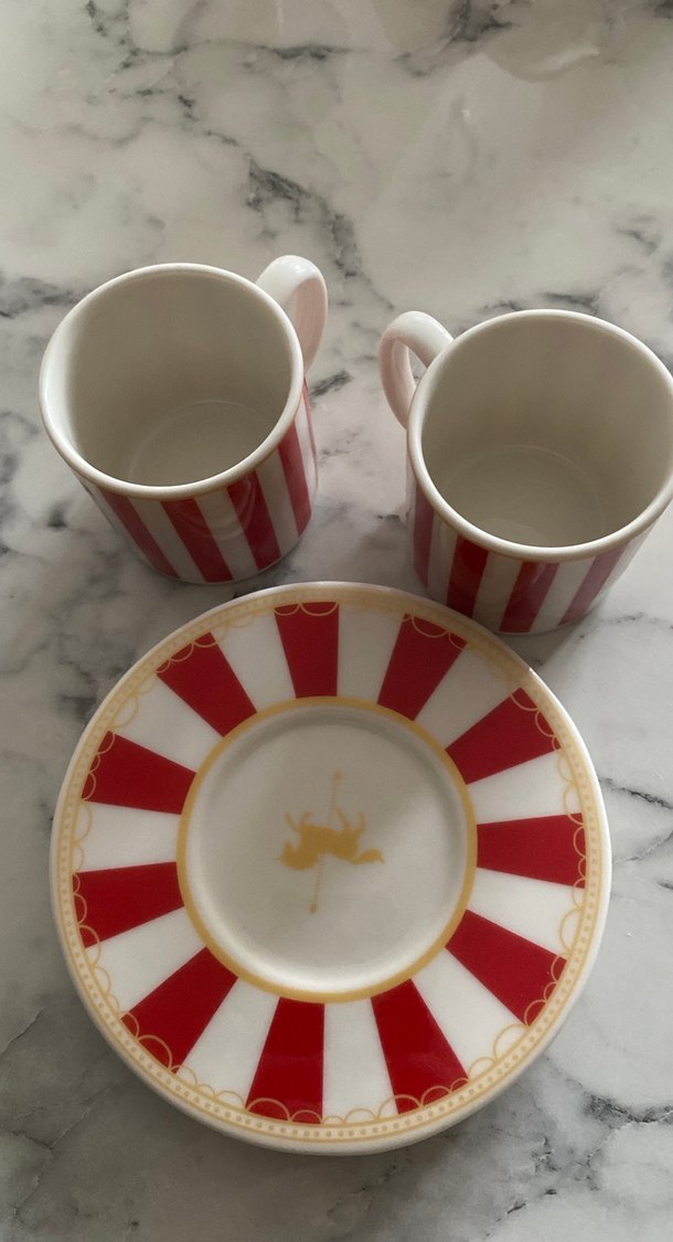 Kırmızı Çizgili Porselen Fincan Takımı - Görsel 3