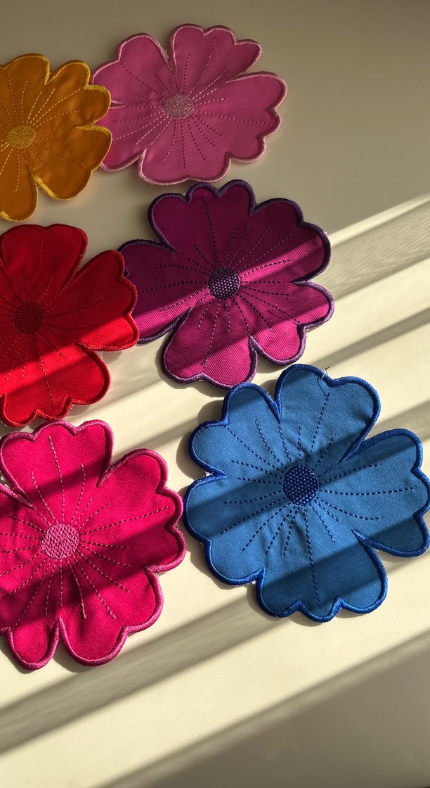 Renkli Çiçek Desenli sunum peçete - Görsel 3