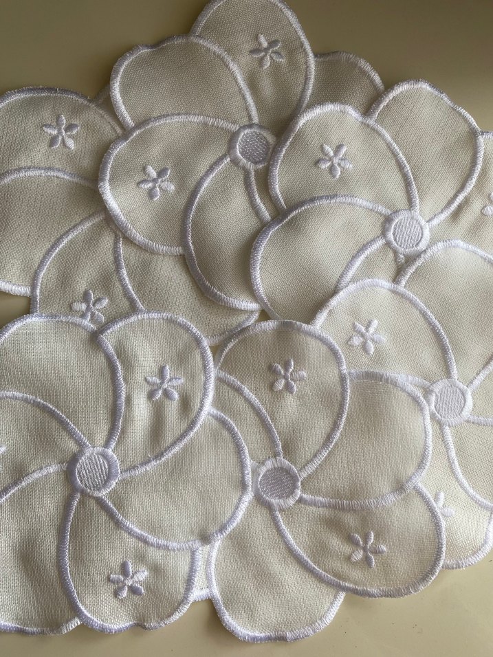 Beyaz papatya sunum peçetesi - Görsel 2